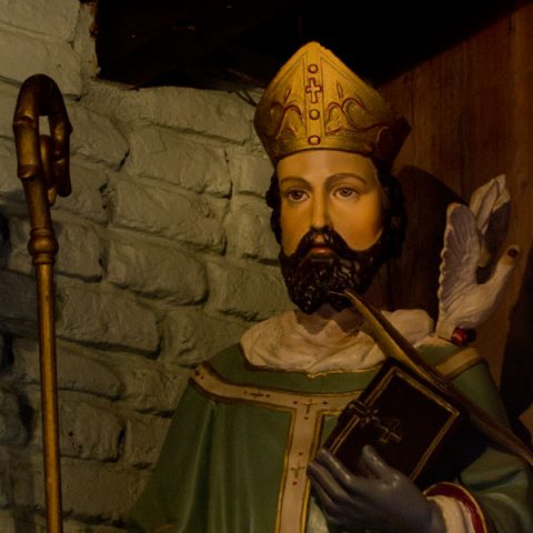 Sint Severus beeld in het wevershuisje